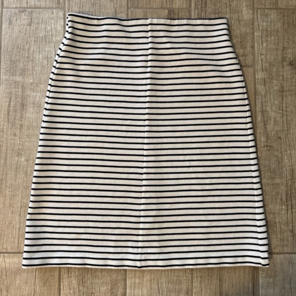 Ann Taylor LOFT Black White Stripe Pull On Waist Skirt Cotton‎ Blend Medium NWOT